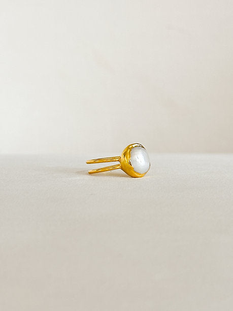 Single Pearl Ring