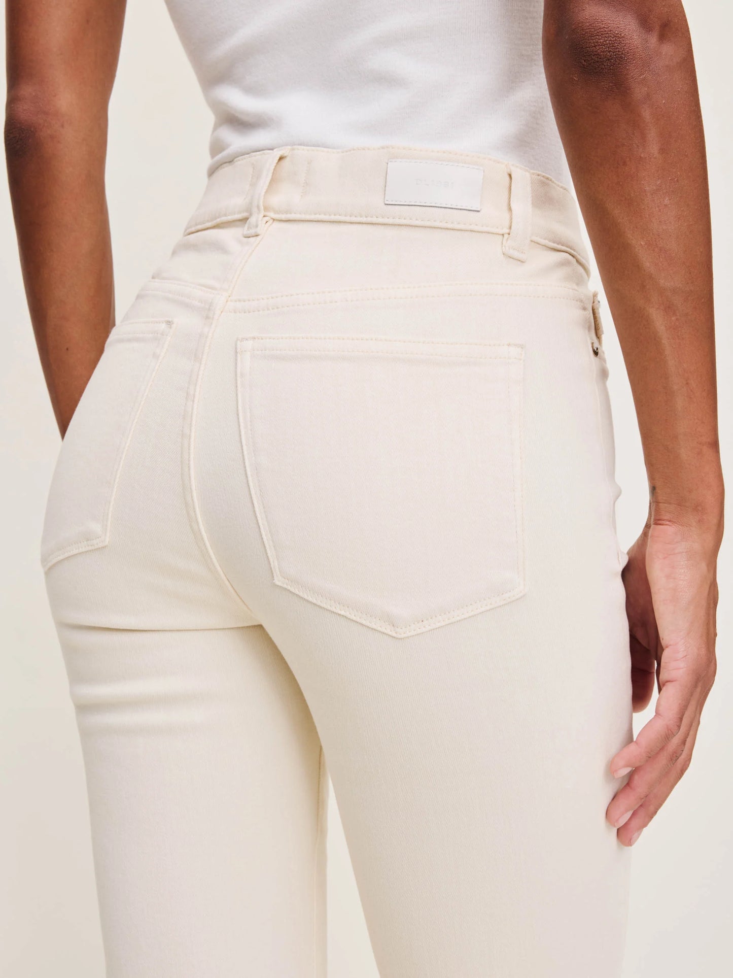 Halle Straight - Ecru