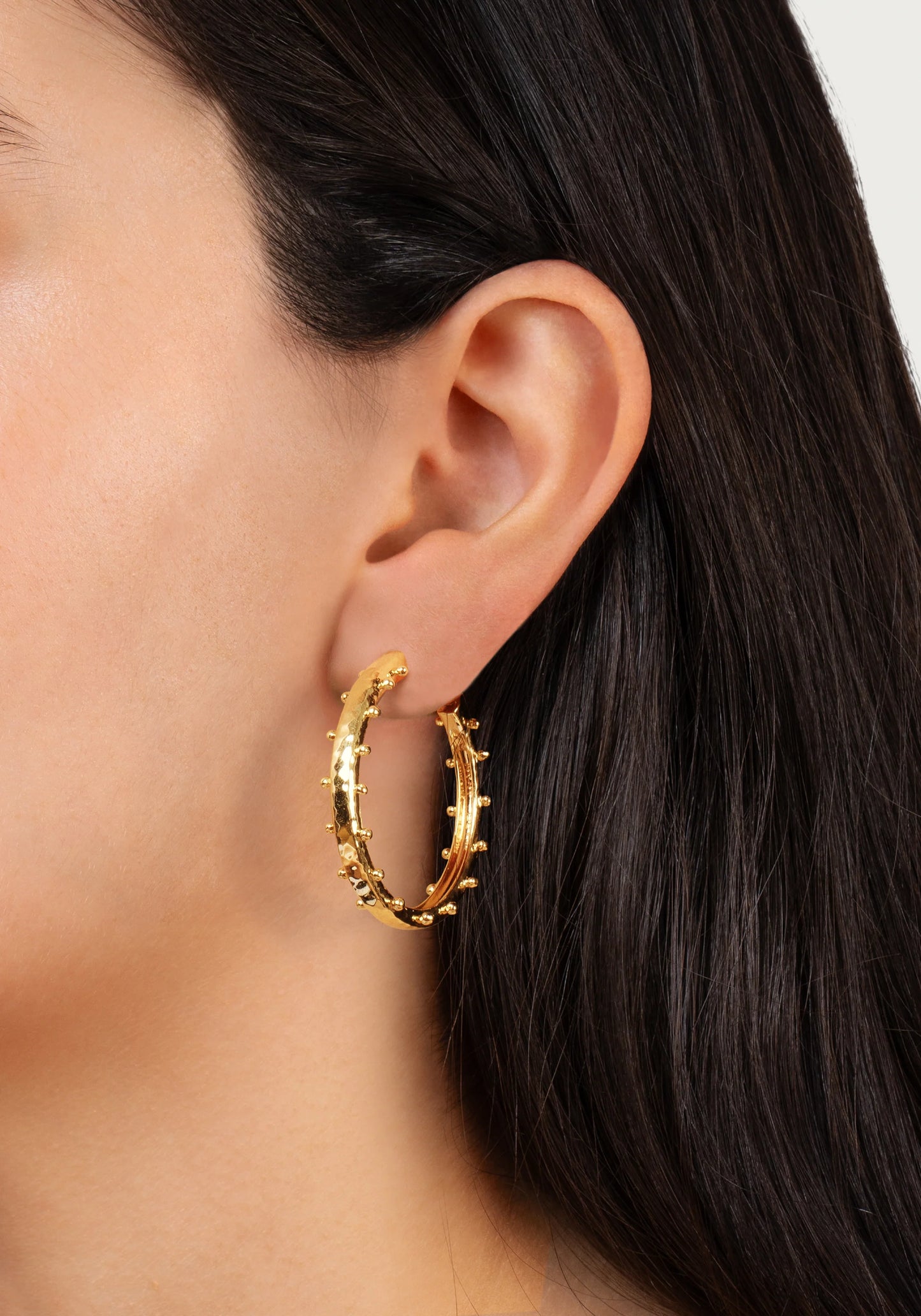 Milos Hoops