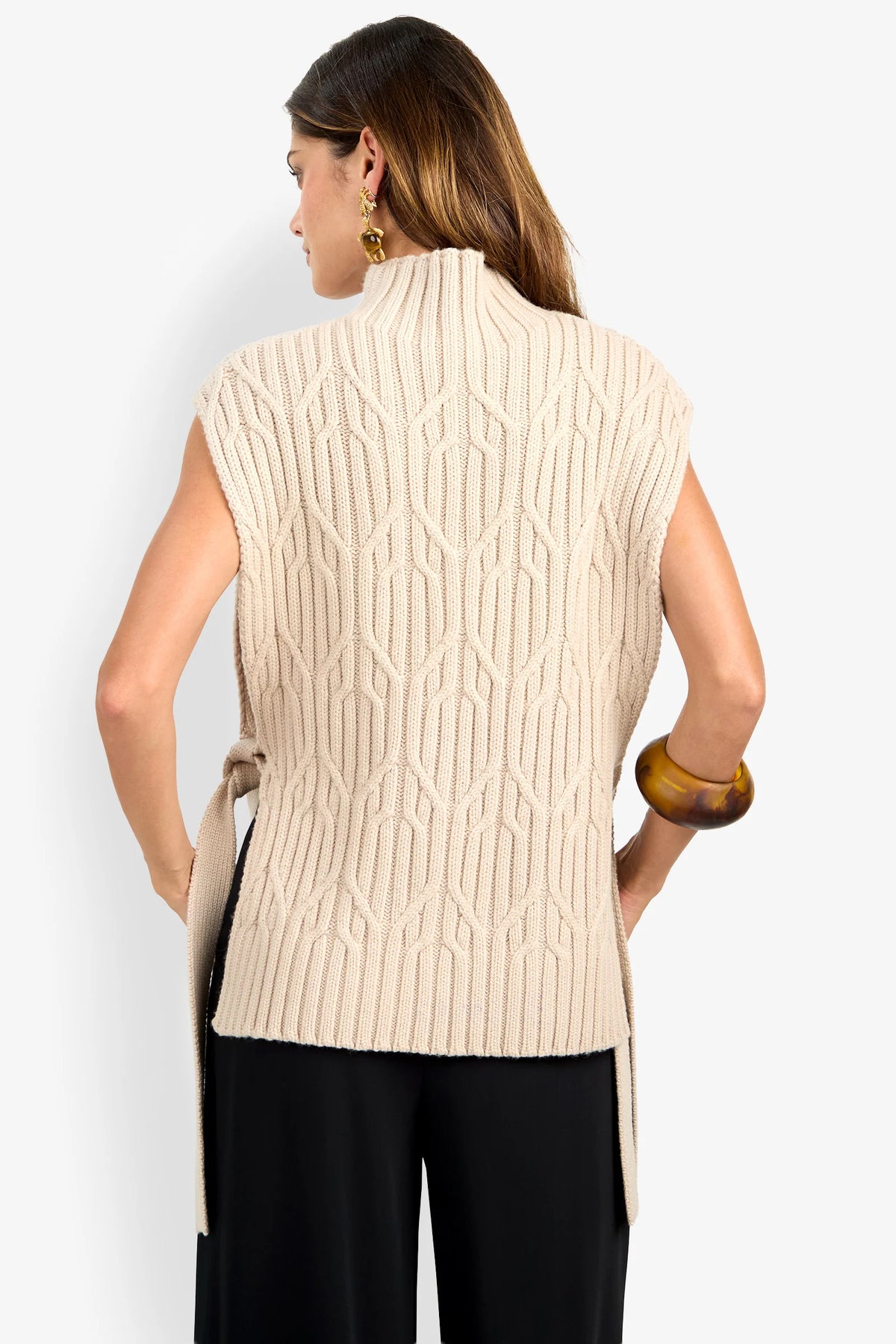 Romea Cape