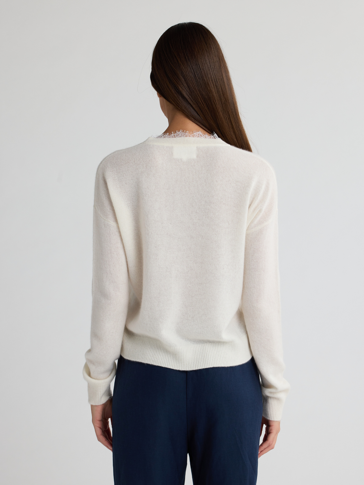 Ciel VNeck Sweater w Lace