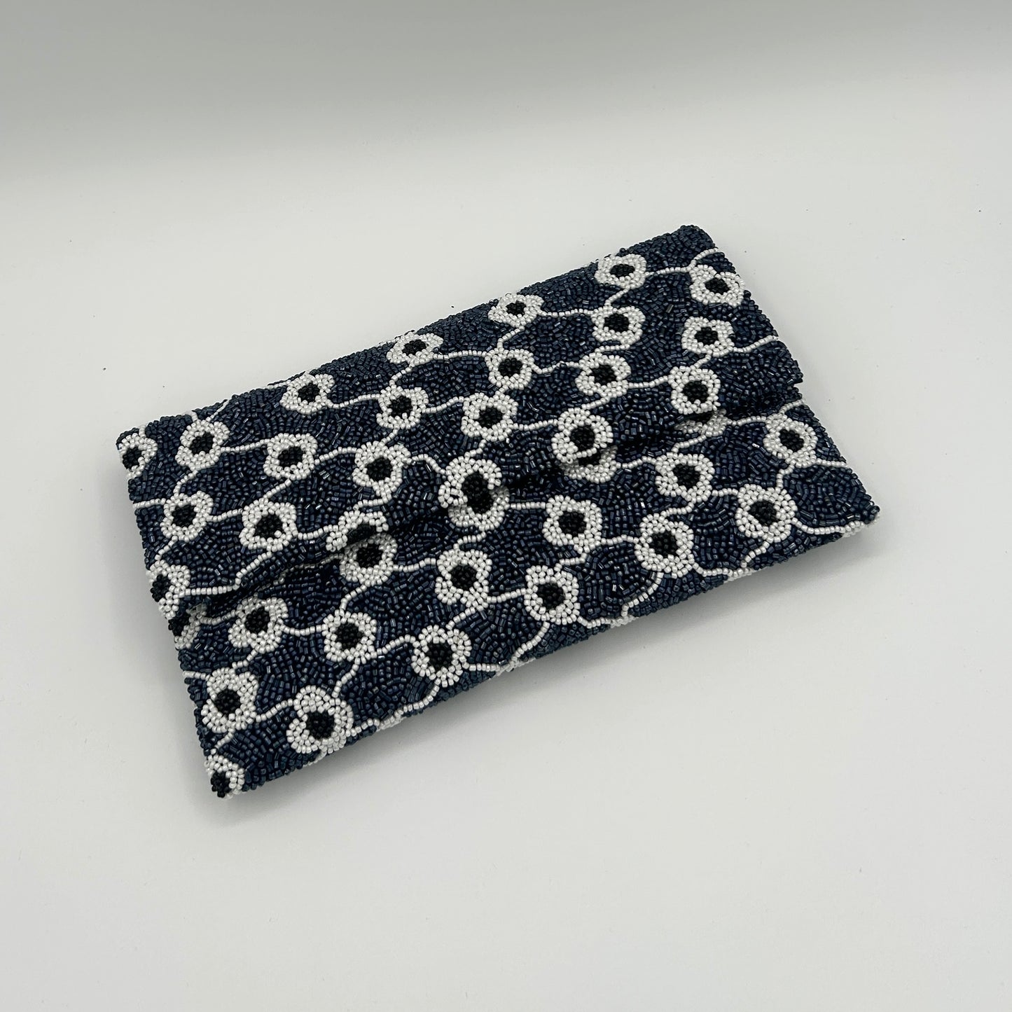 Flower Print Foldover w Chain