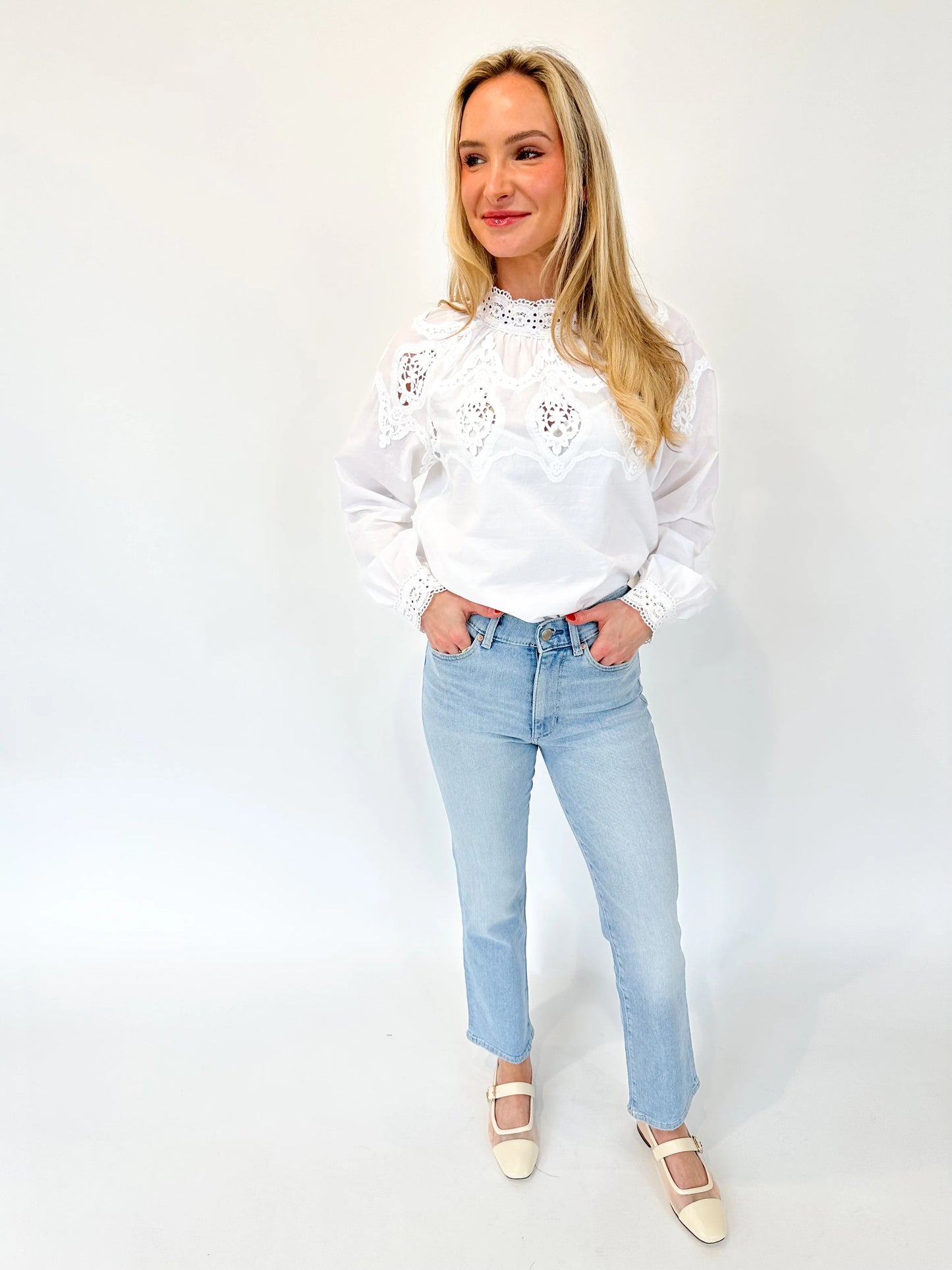 Halle Straight - Fountain