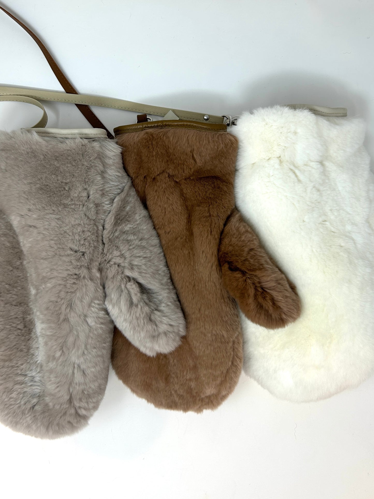 Muffola Glove - Real Fur w/ Strap