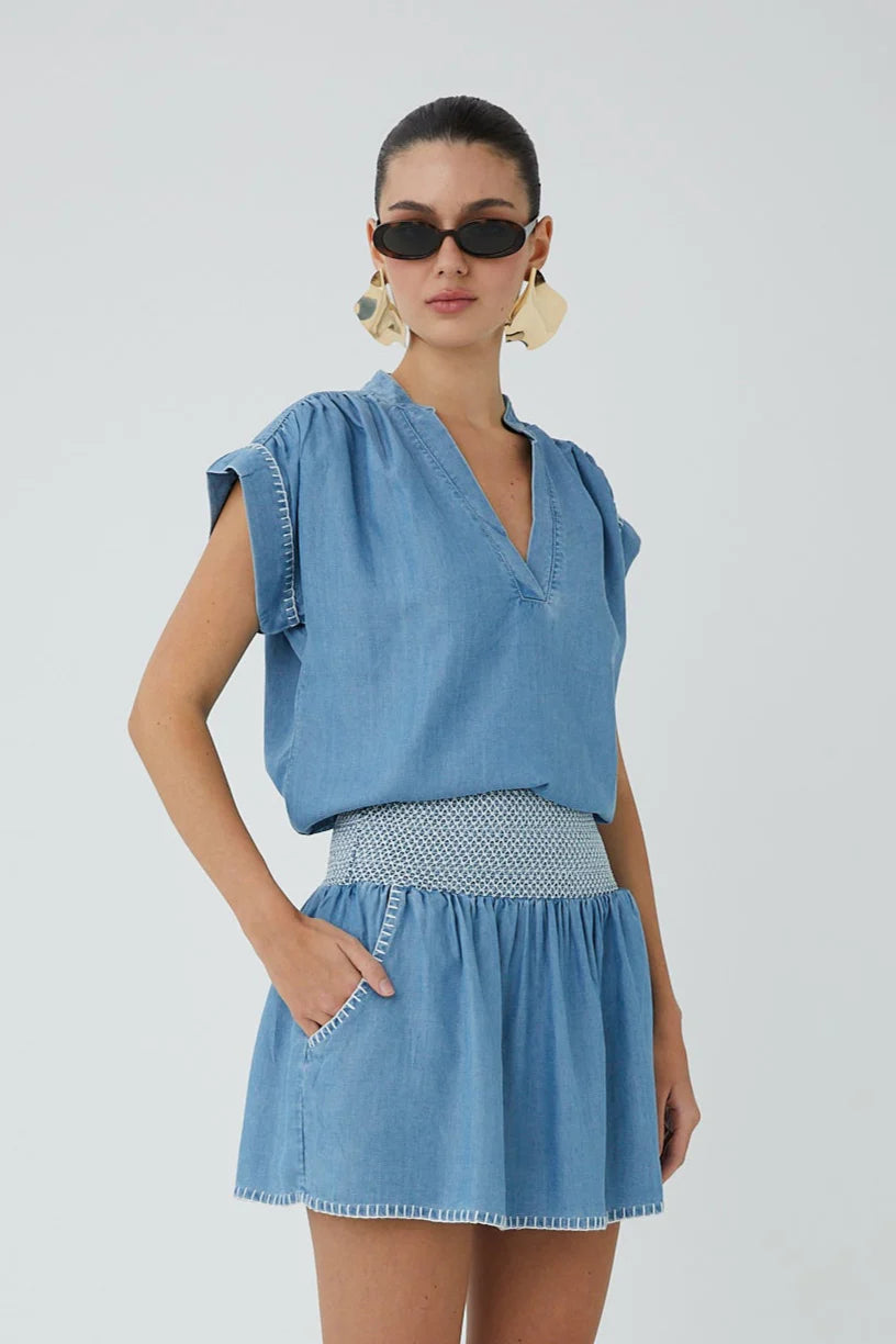 Amira Top