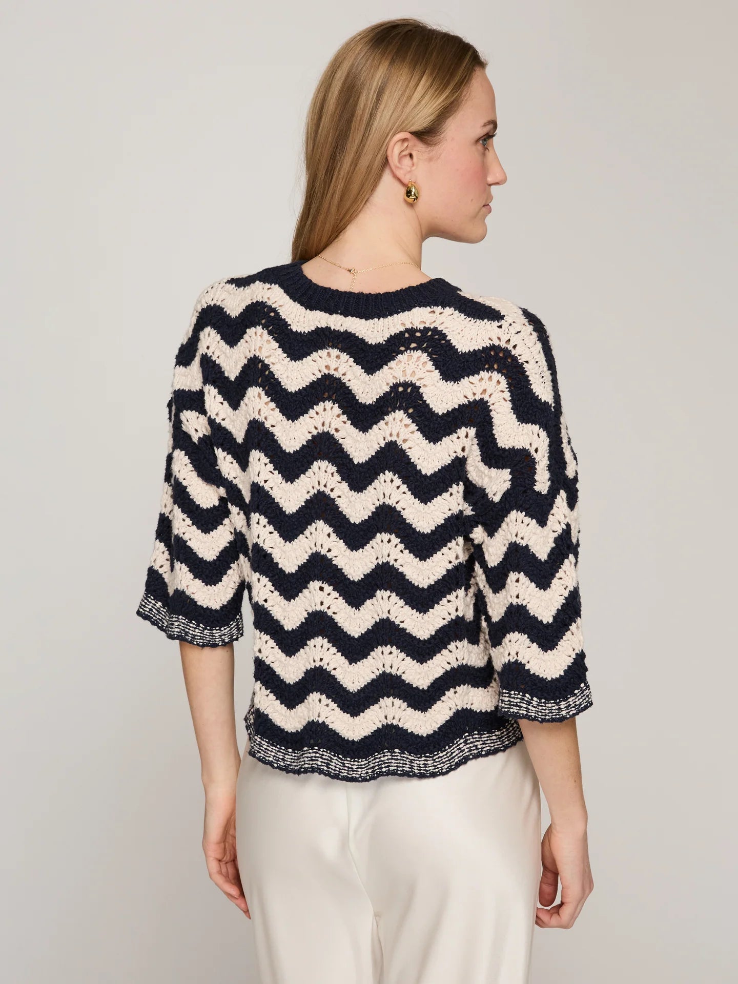 Zig Zag Stitch w Scallop Edge