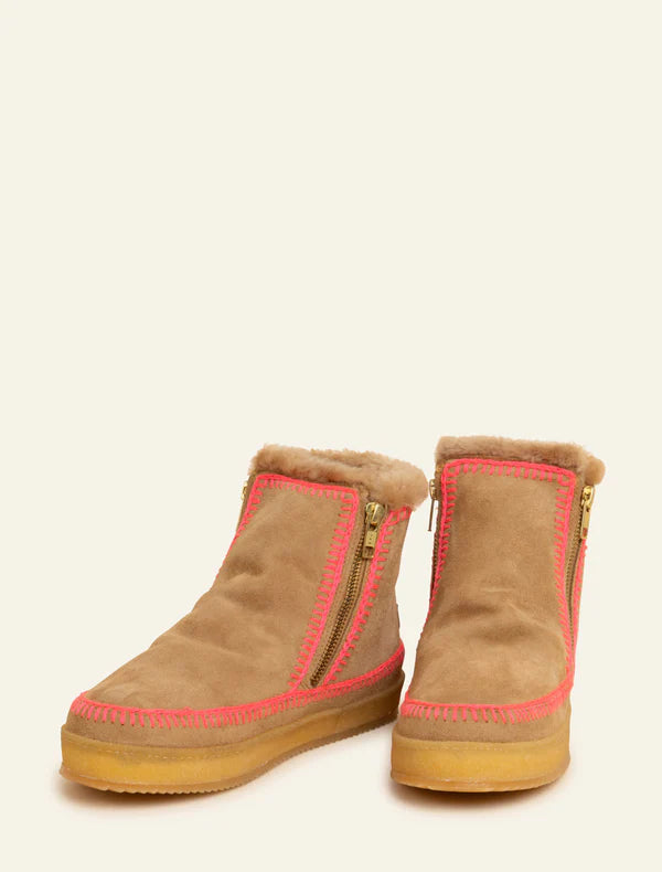 Setsu Crochet - Saffron Suede w Neon Pink