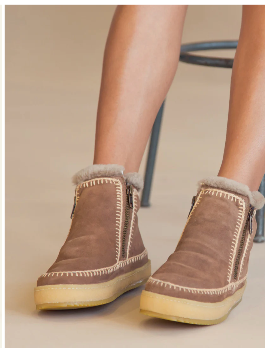 Setsu - Camel Suede w Beige