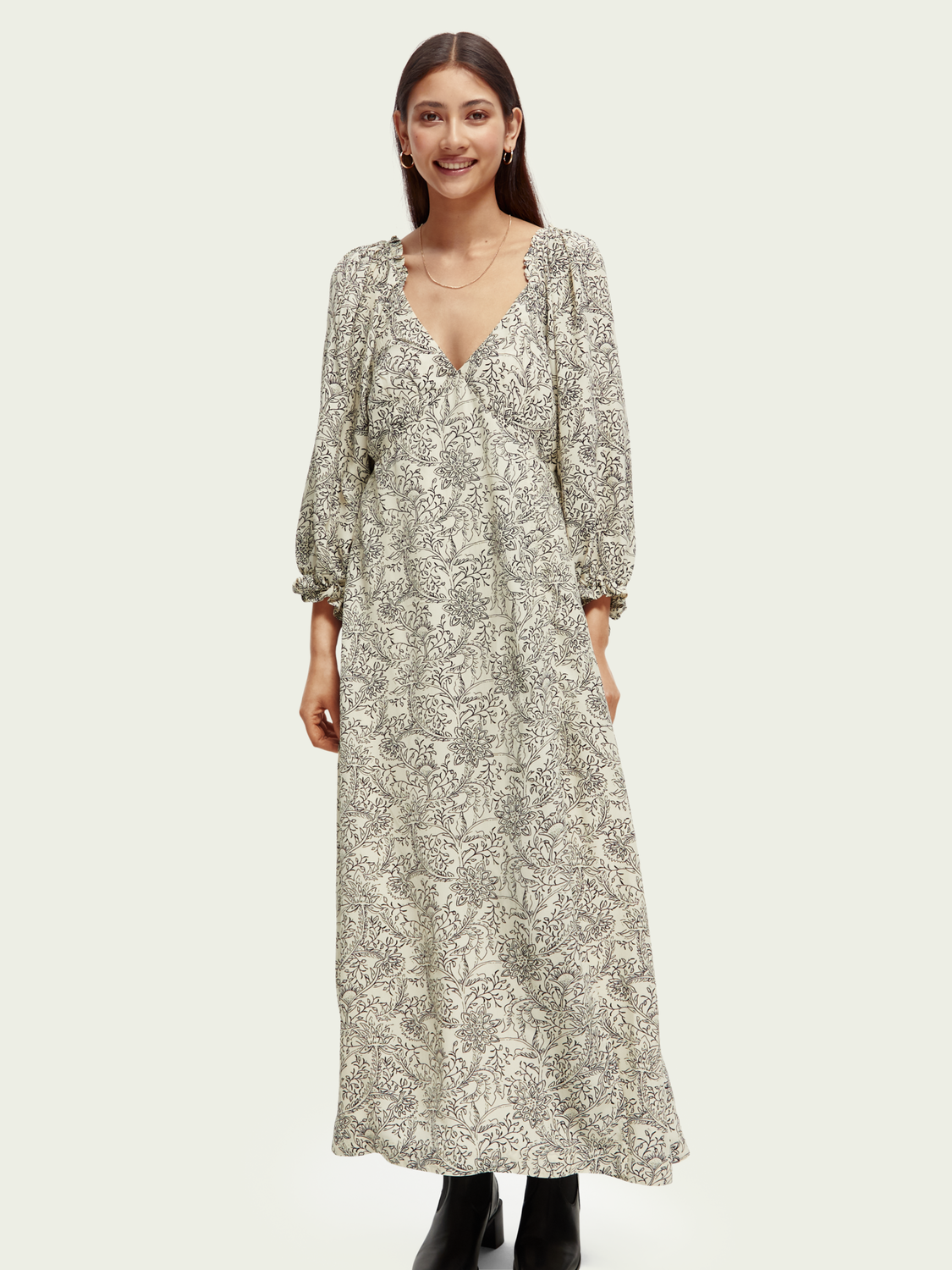 3 4 sleeve wrap maxi dress Yumi Blue Paisley Wrap Maxi Dress With 3/4 Sleeve Envy Boutique