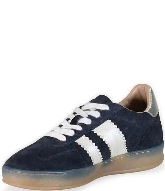 Jon Qwill Sneaker