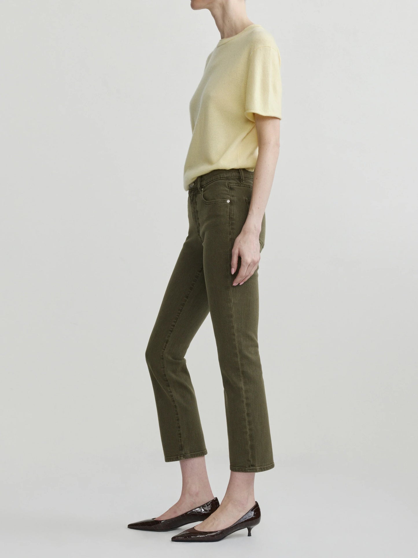 Mara Straight - Pine