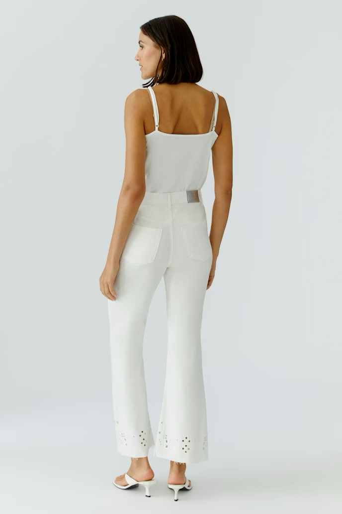 Flower Cut Relaxed Jeans