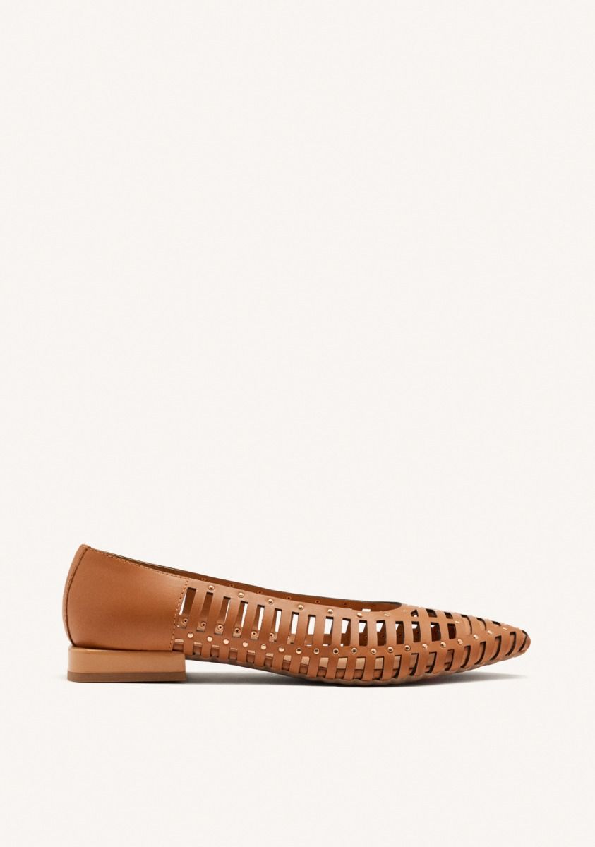 Kenosha Studded Flats