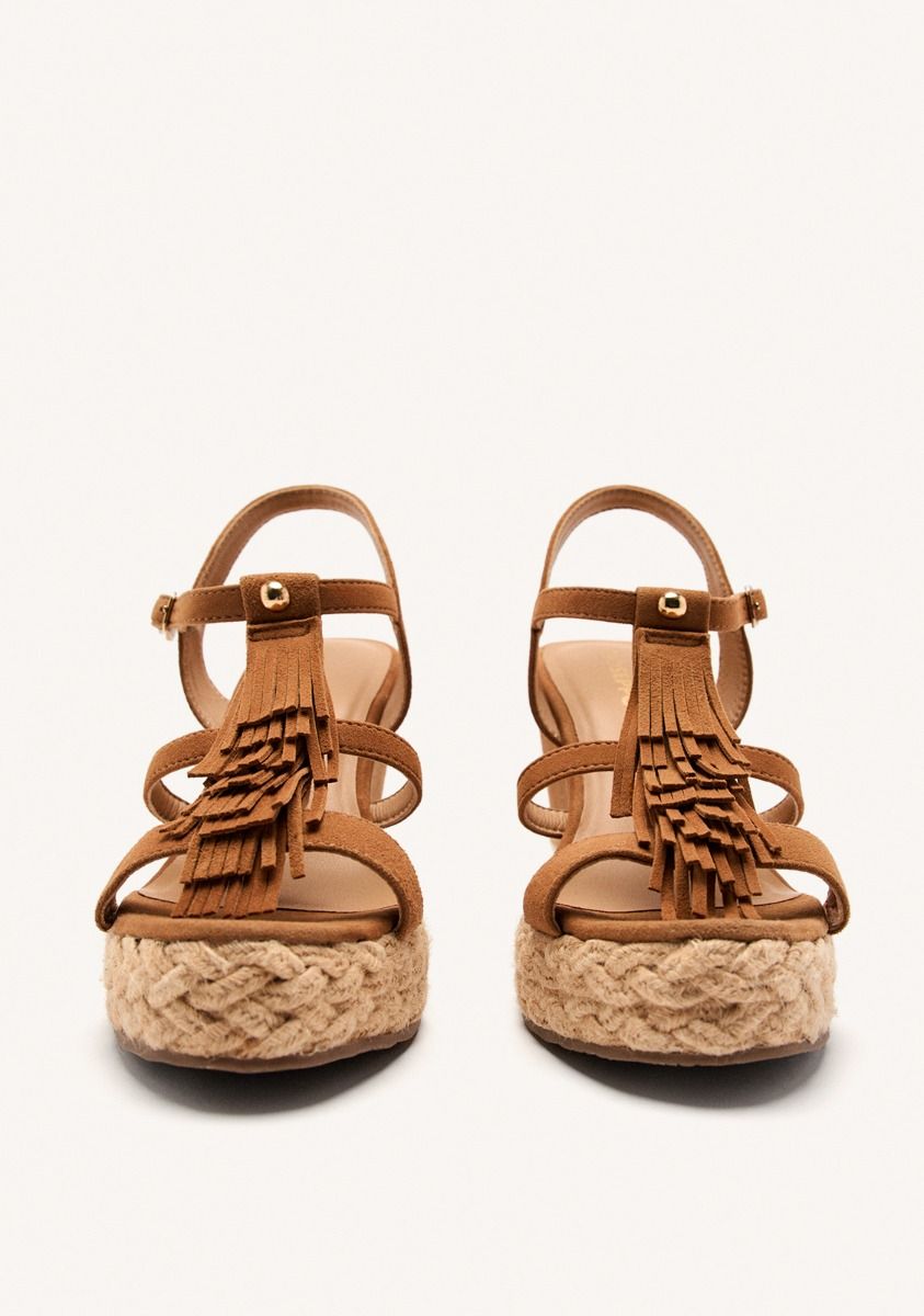 Elderon Fringe Wedge