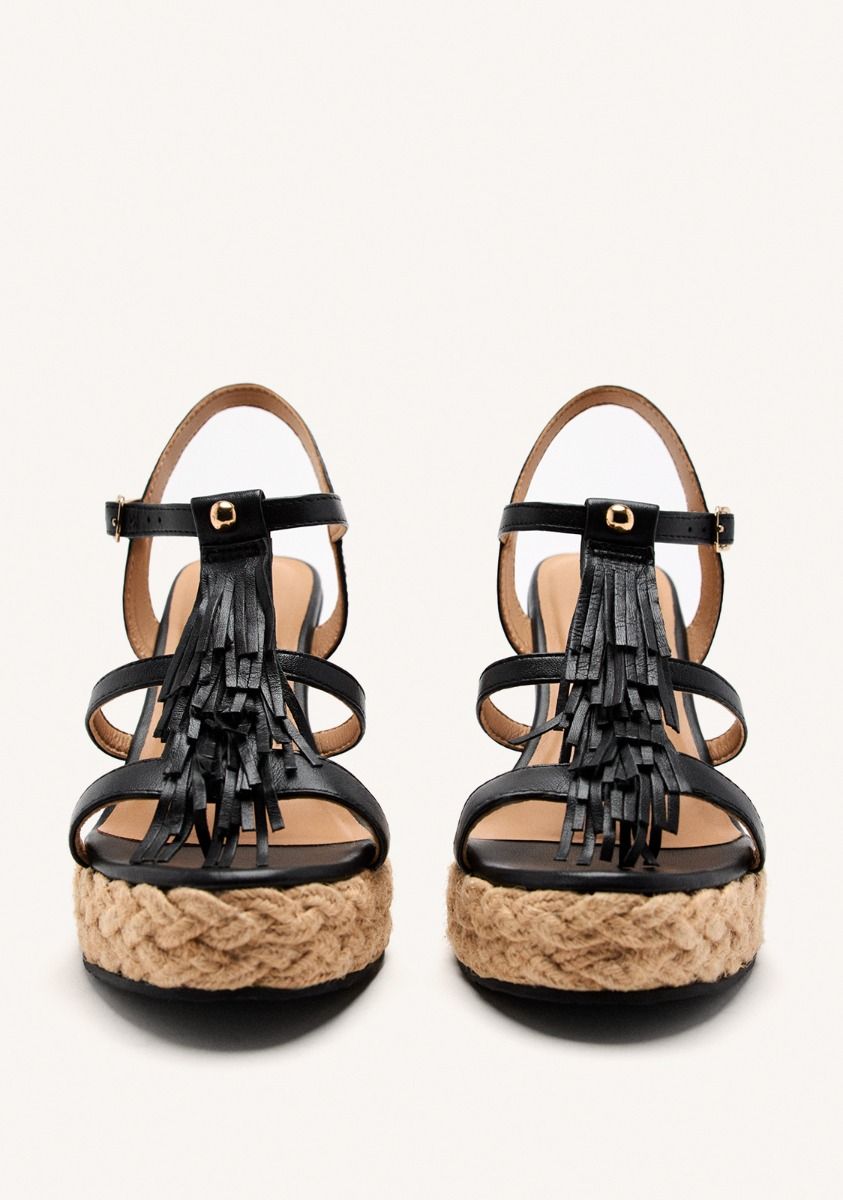 Elderon Fringe Wedge