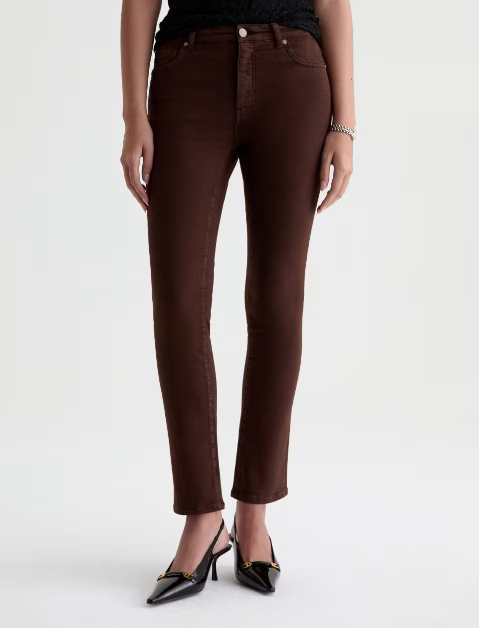Mari Straight Jeans