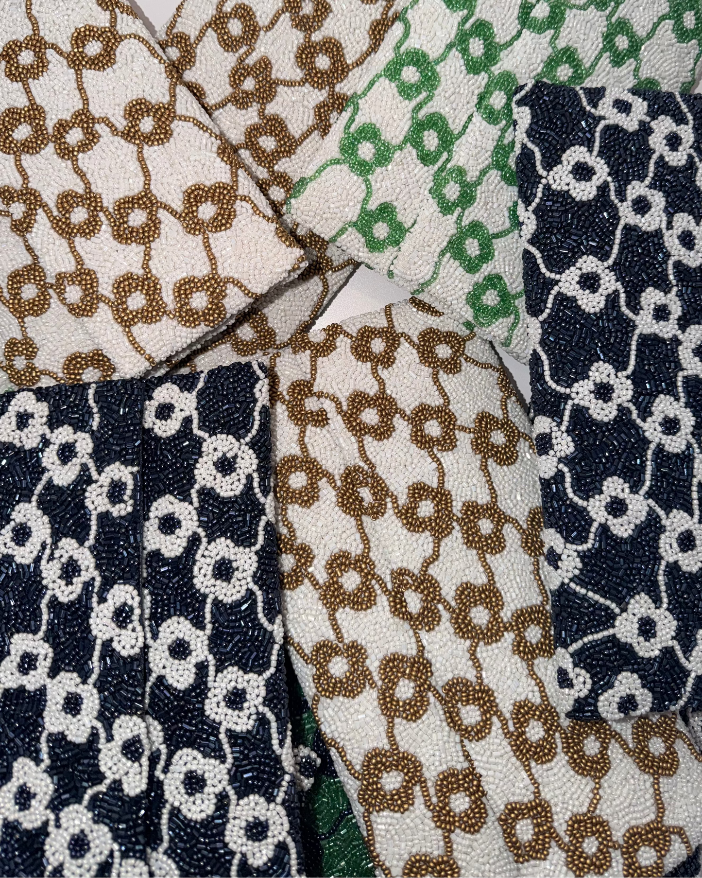 Flower Print Foldover w Chain