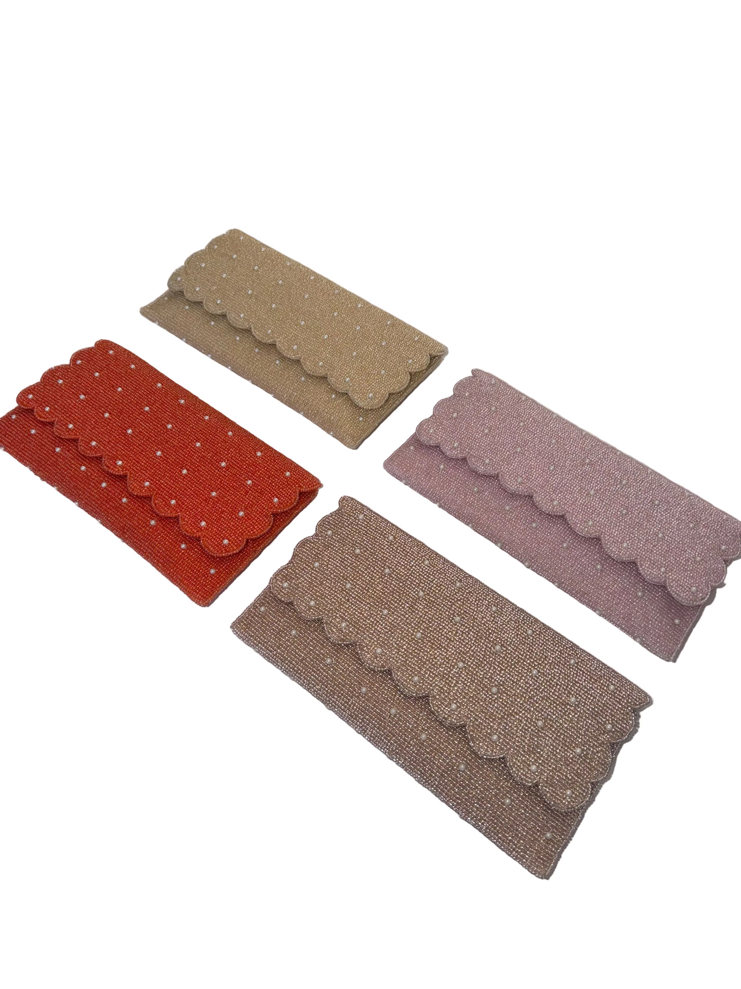 Scallop Foldover w/ Chain