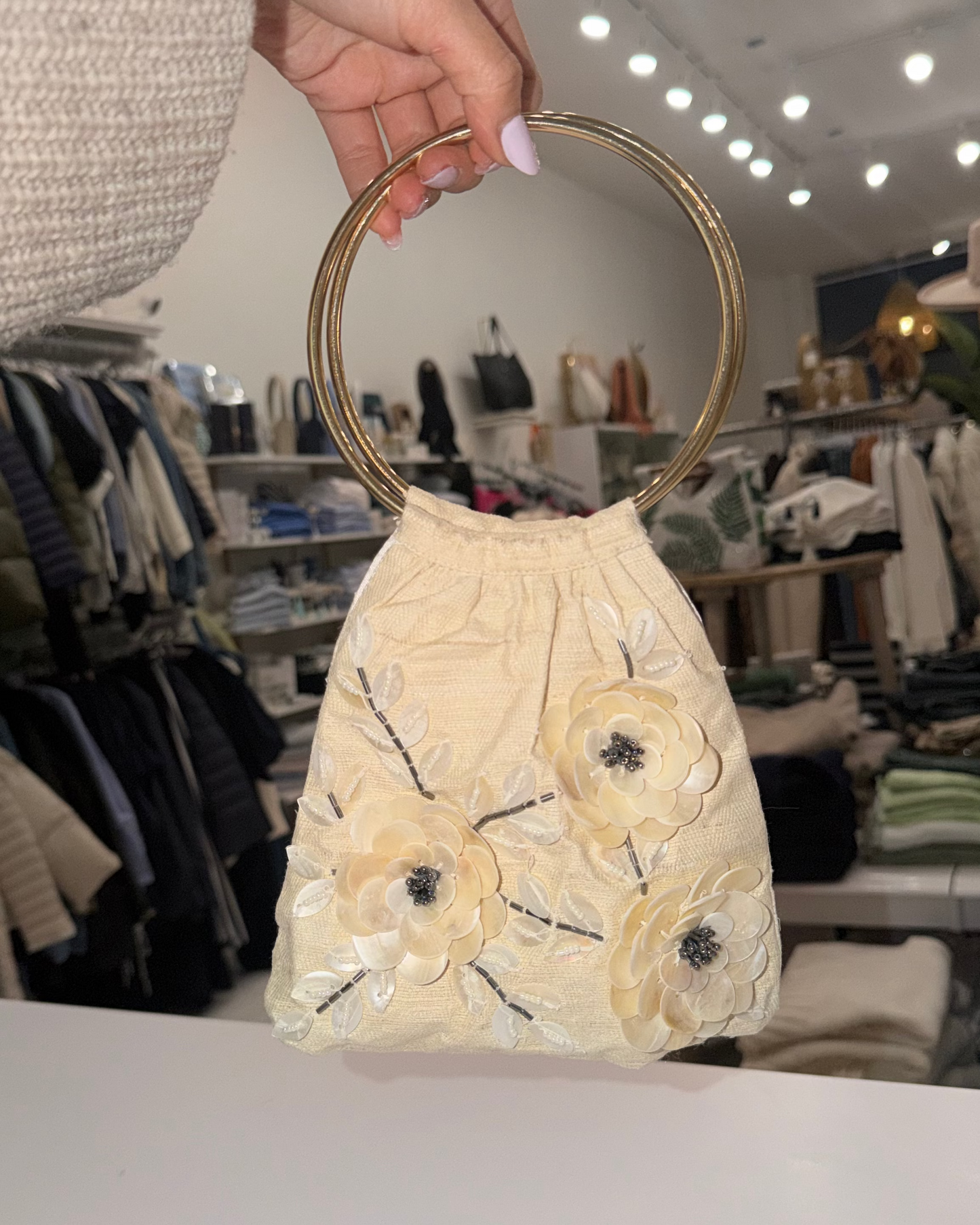 Double Ring Shell Flower Bag