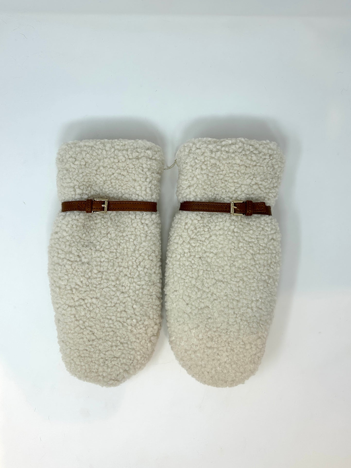 Muffola Mitten w/ Buckle Strap Detail