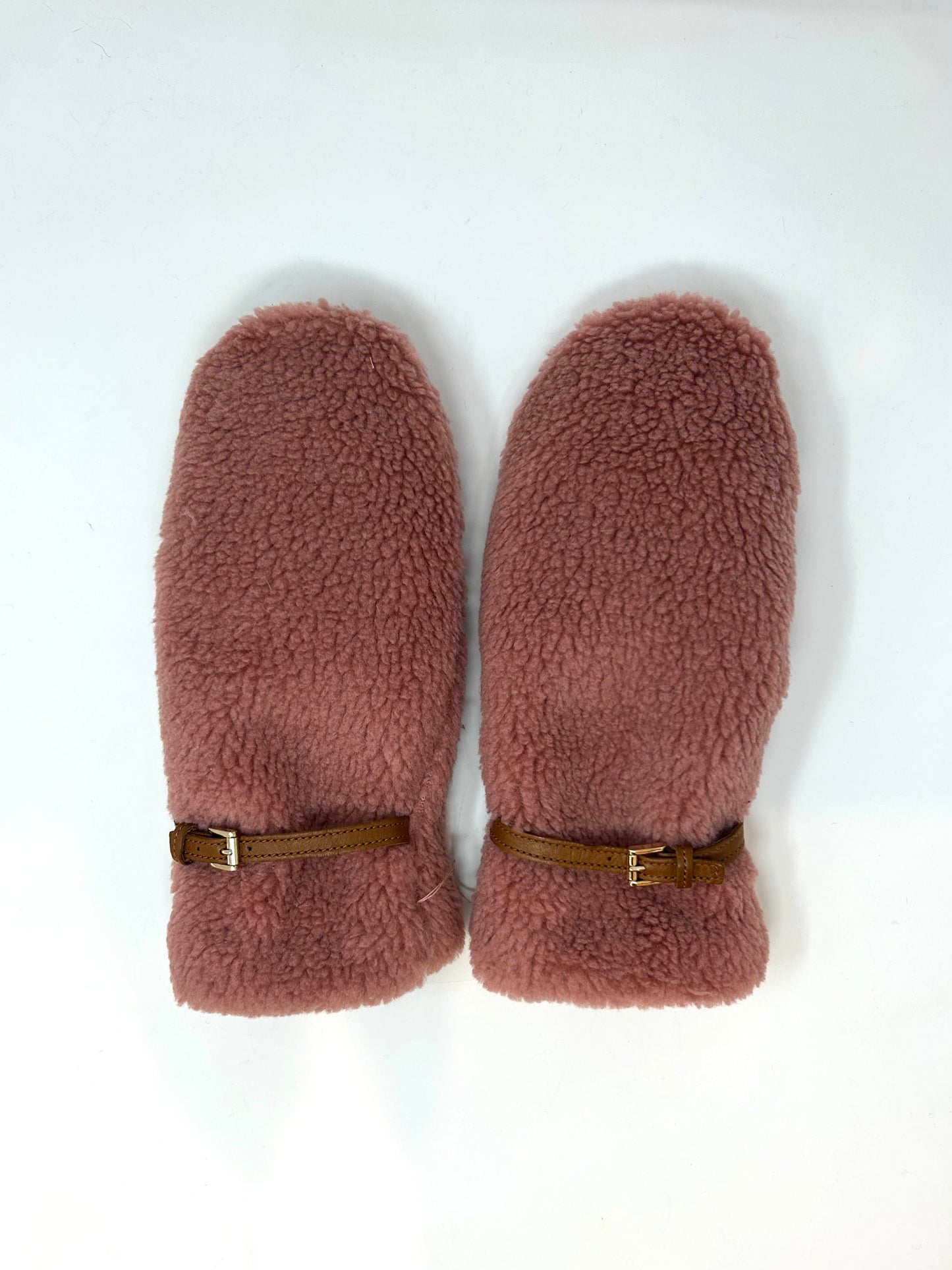 Muffola Mitten w/ Buckle Strap Detail