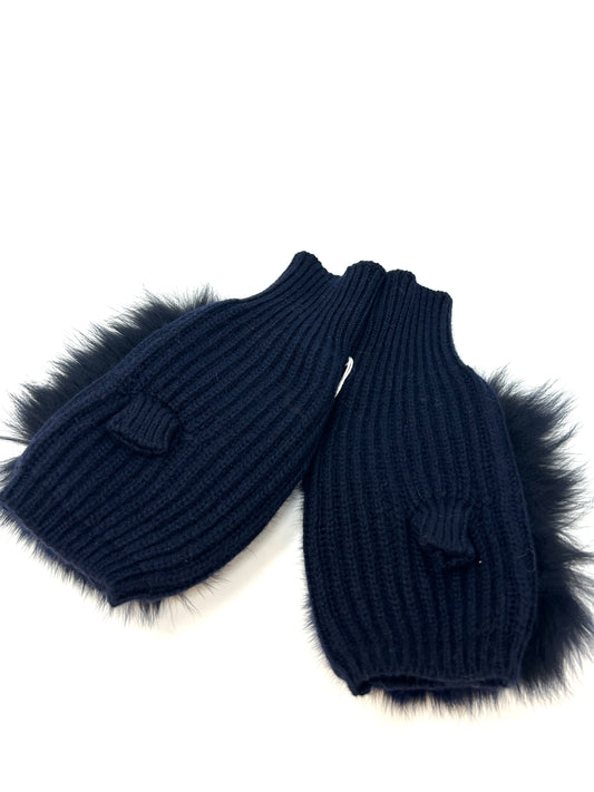 Knitted Glove w/ Fox Fur