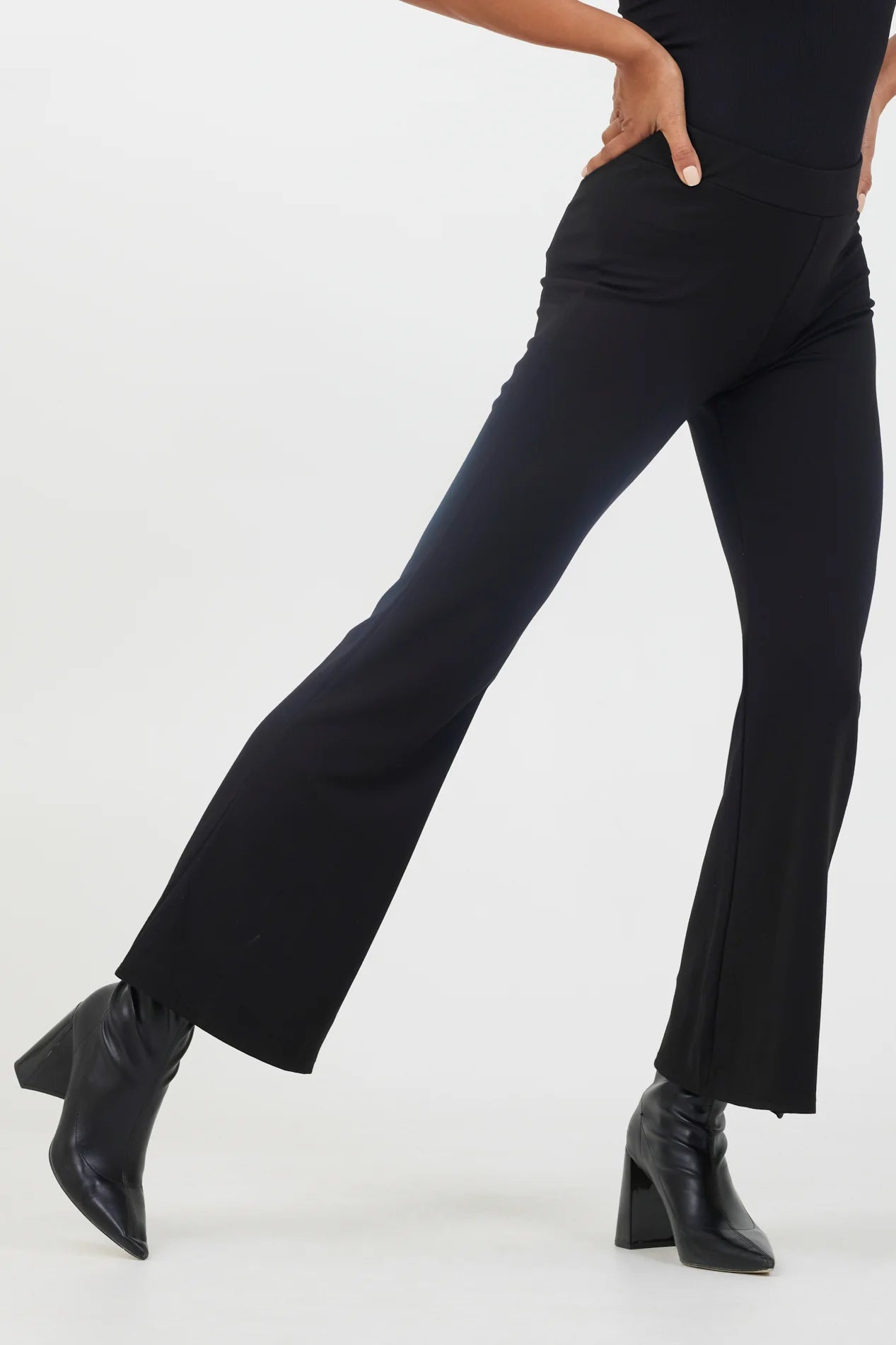 Jamia Stretch Flared Pant