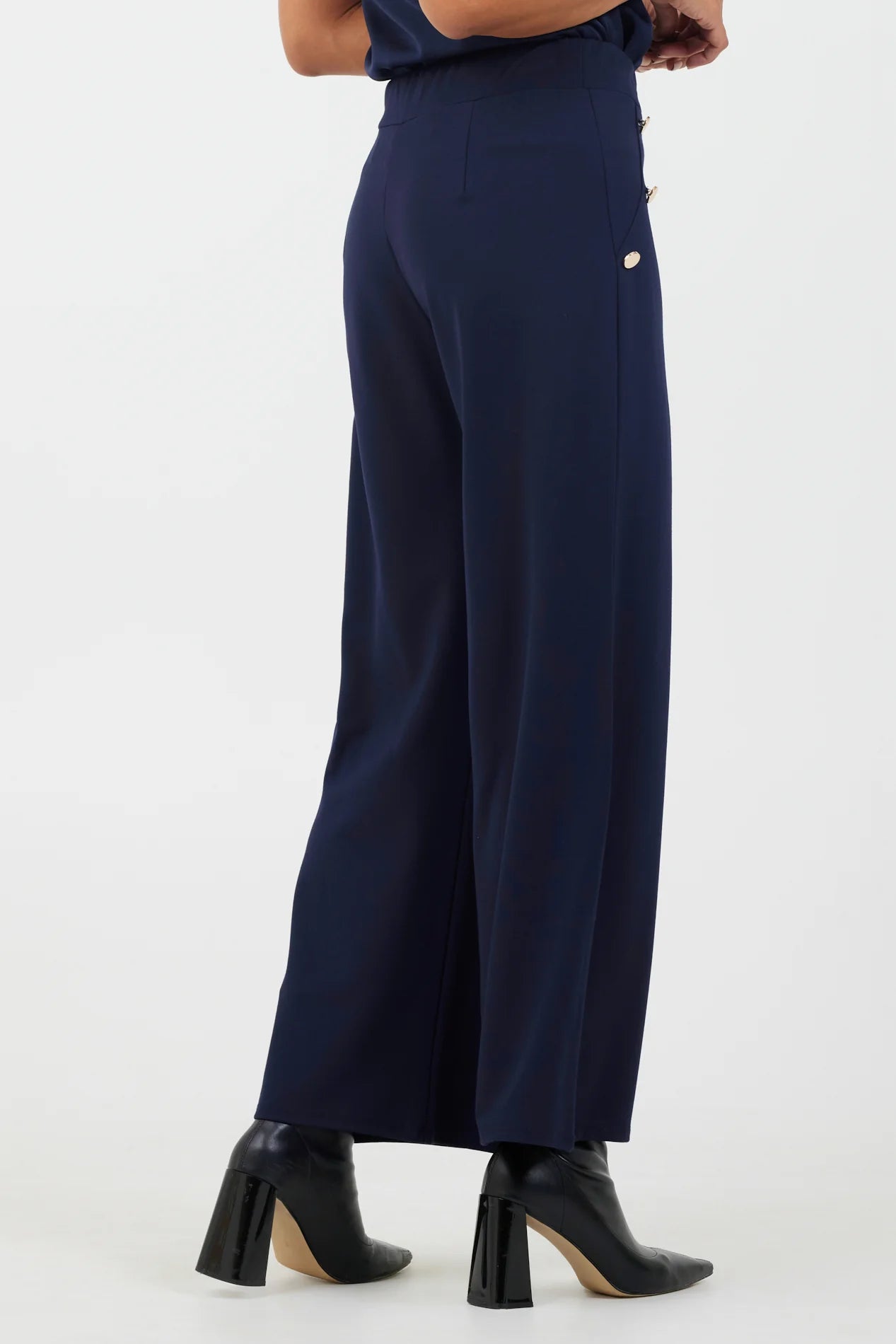 Johanna Wide Leg Pants w Button Detail