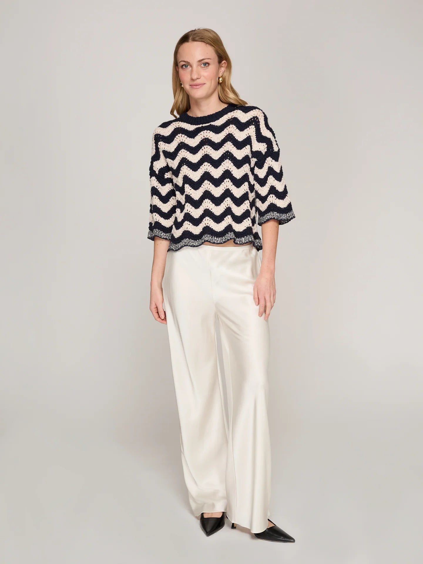 Zig Zag Stitch w Scallop Edge