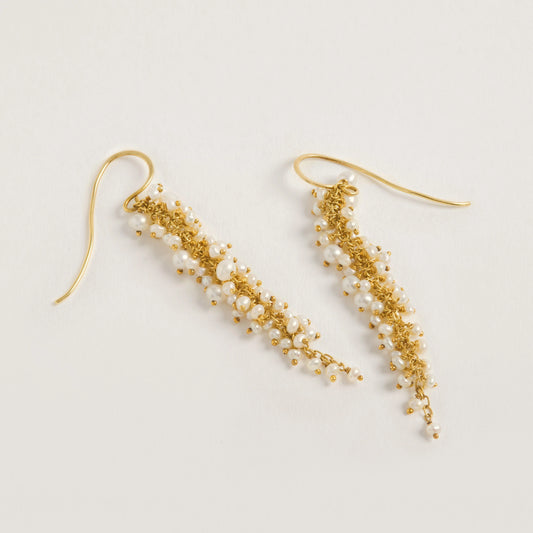 Delicate Pearl Drops Earring