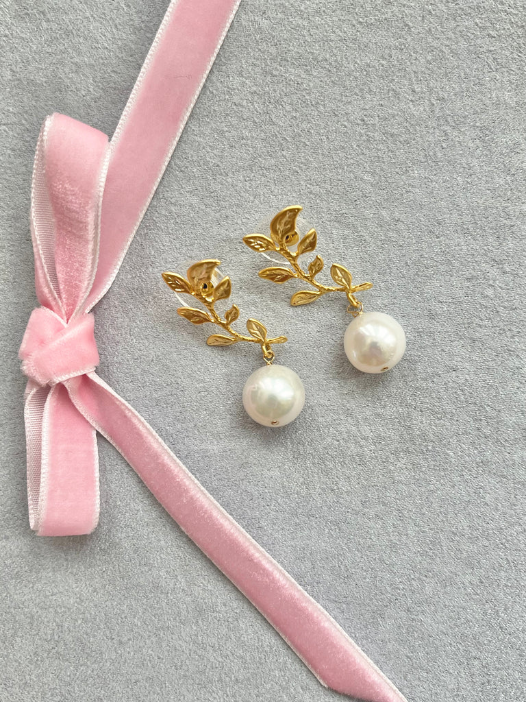 Laurel Drop Earrings