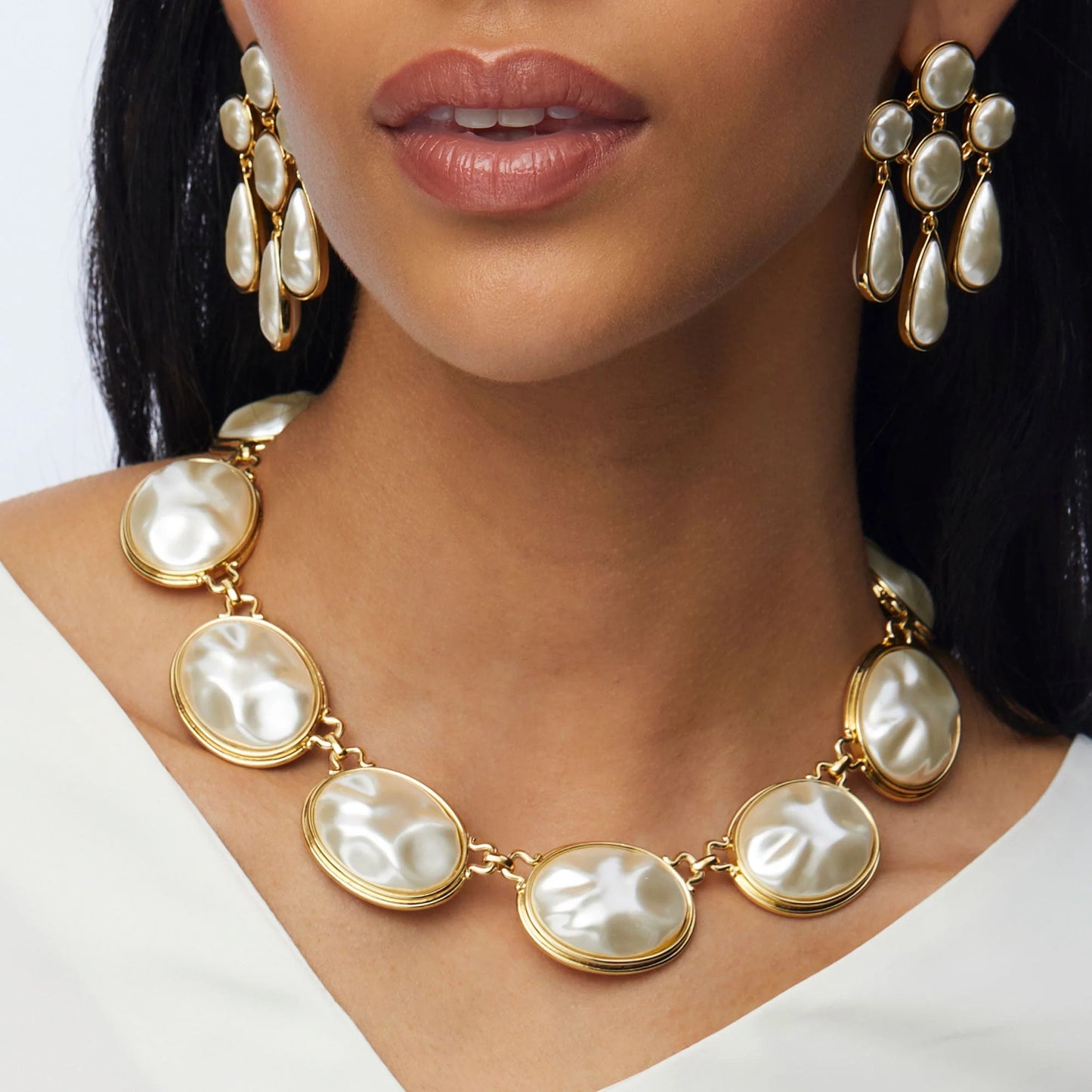 Pearl Reflection Collar Necklace