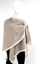 Load image into Gallery viewer, Knit Wrap Pull Thru w/ Fox Trim #2
