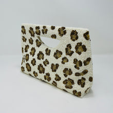 Load image into Gallery viewer, Animal Print Handle Purse
